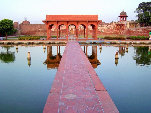 Shalimar Bagh, a Mughal garden paradise with terraced levels, flowing fountains, and vibrant flora, offering a serene retreat in Lahore, Pakistan